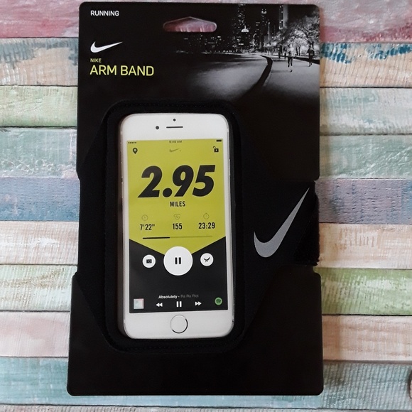 nike iphone armband